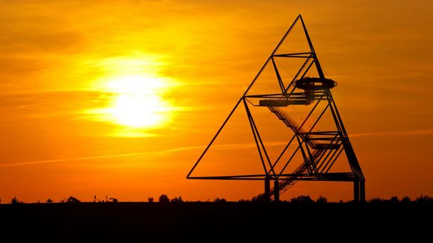 Halde Beckstraße Tetraeder Halde Beckstraße "Tetraeder"