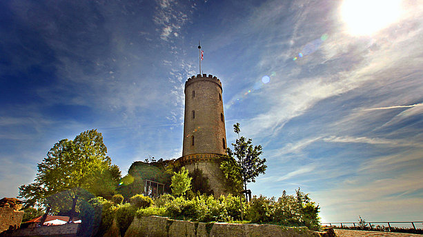 Ein Ausflug zur Sparrenburg lohnt sich zu jeder Jahreszeit, denn von der mächtigen Festungsanlage bietet sich dem Besucher ein herrlicher Panoramablick über die Universitätsstadt am Teutoburger Wald. Sparrenburg, Bielefeld
