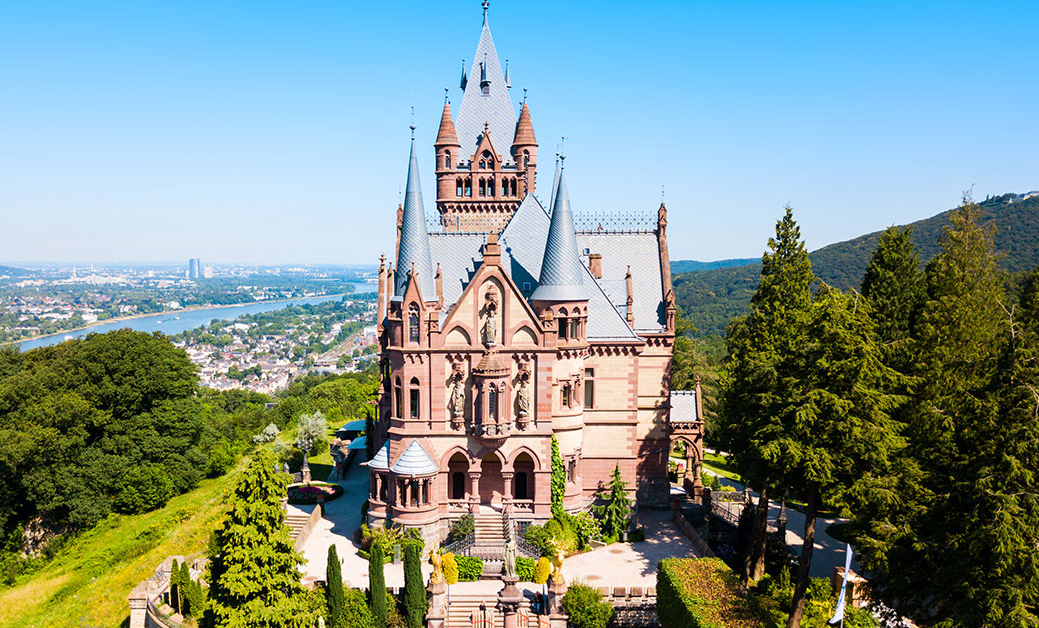 Schloss Drachenburg in Königswinter