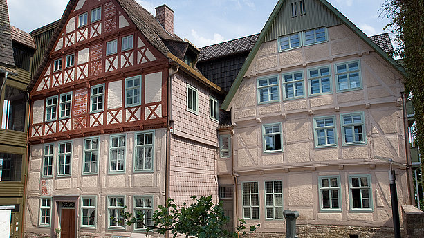 Das Forum Jacob Pins im historischen Adelshof Heisterman von Ziehlberg an der Westerbachstraße 35-37 mitten in der Altstadt von Höxter. Forum Jacob Pins, Höxter