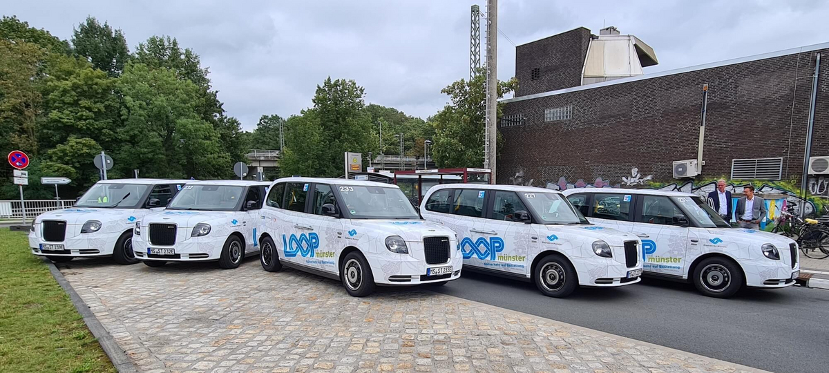Mehrere London-Cabs von LOOPmünster