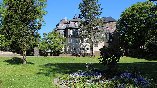 Das Siegerlandmuseum präsentiert wechselnde Sonderausstellungen sowie welche zur Wahrnehmung der künstlerischen Einflüsse im Siegerland. Siegerlandmuseum, Siegen