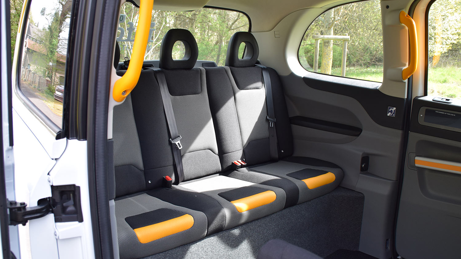Der Innenraum des On-Demand-Fahrzeugs Limo.