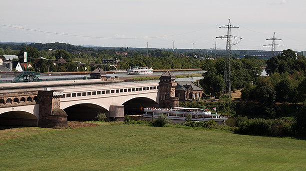 Ansicht des Wasserstraßenkreuz in Minden. Wasserstraßenkreuz Minden